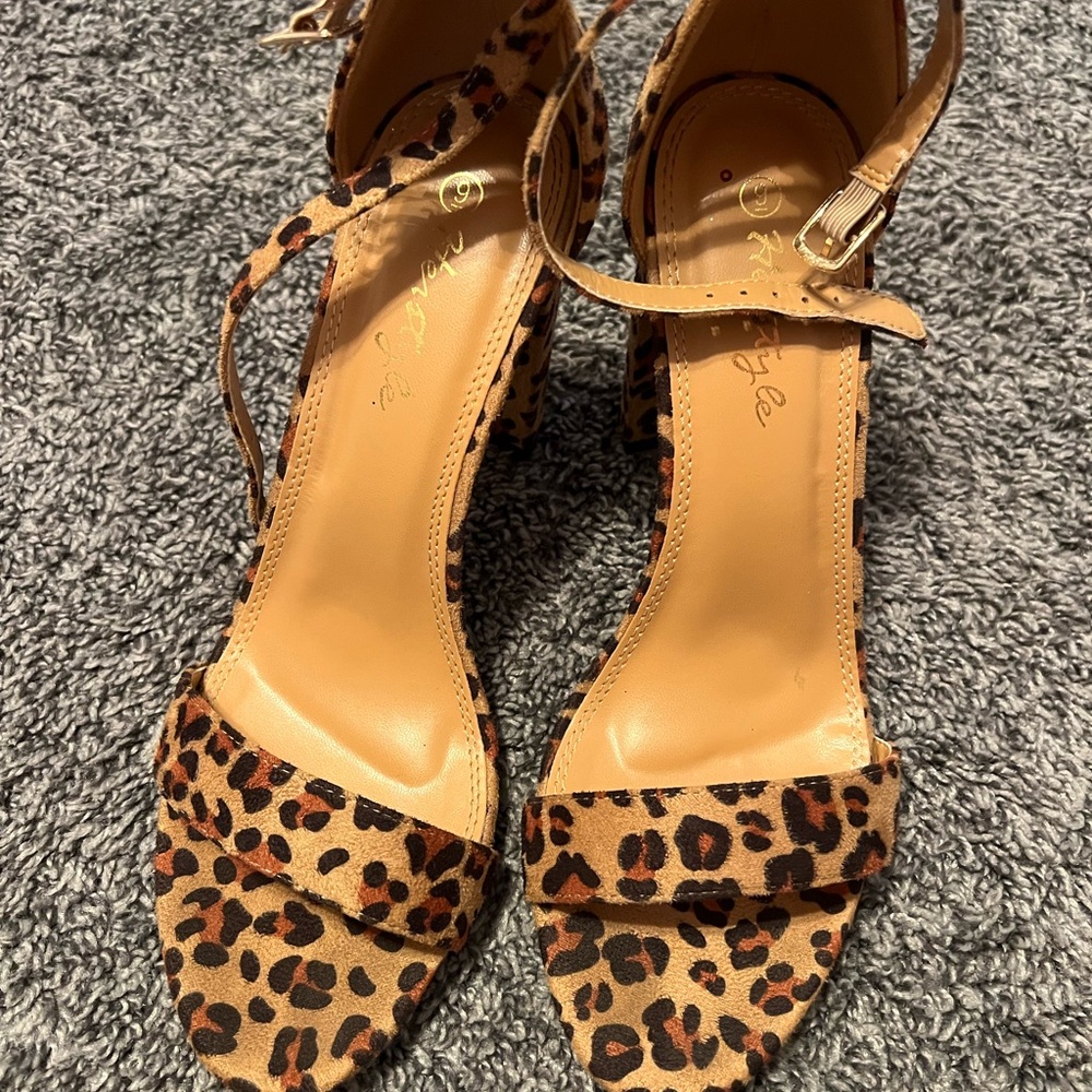 cheetah print heels!